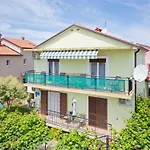 Apartments Grassi By Rent Istria