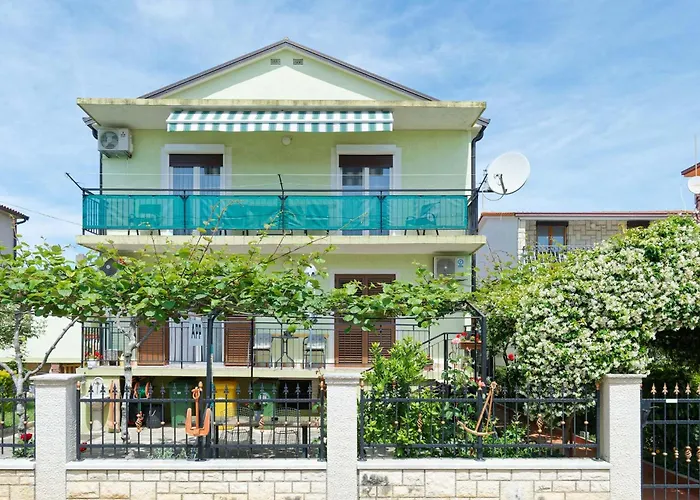 Apartments Grassi By Rent Istria