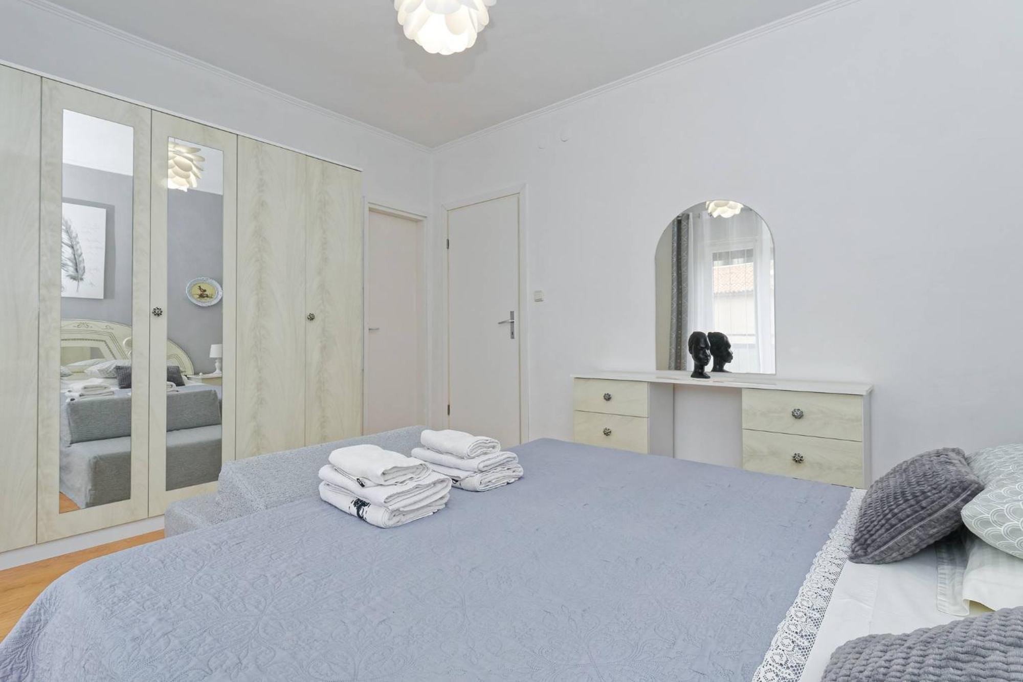 Grassi By Rent Istria Apartment *